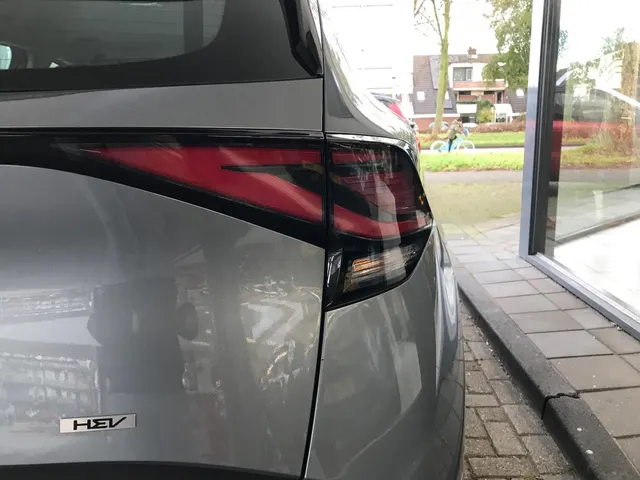Kia Sportage 1.6 T-GDi Hybrid DynamicLine