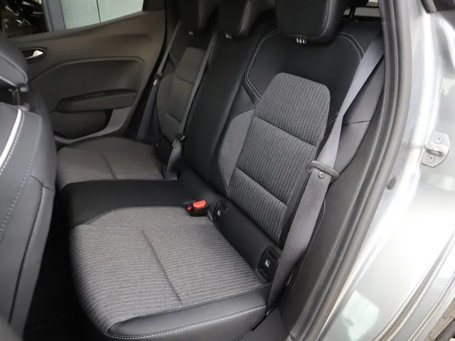 Mitsubishi Colt 1.6 HEV Intense+ Adaptive Cruise | Keyless | All Seasons