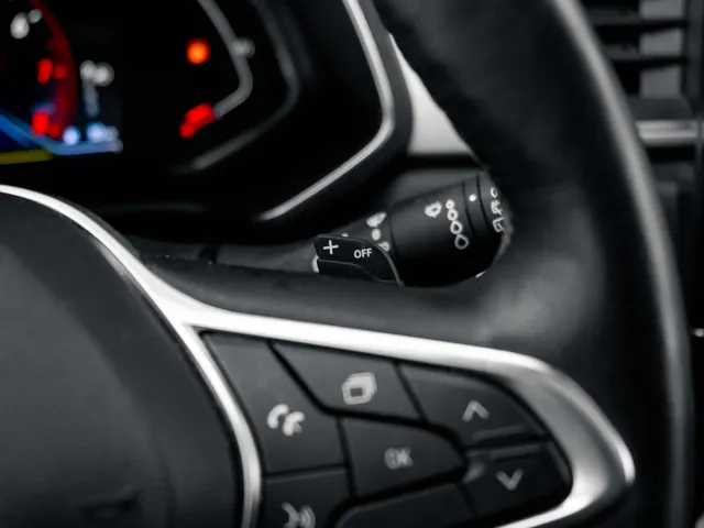 Renault Captur 1.3 TCe 130 EDC ( automaat ) Edition One | automaat | schuifdak | BOSE audio