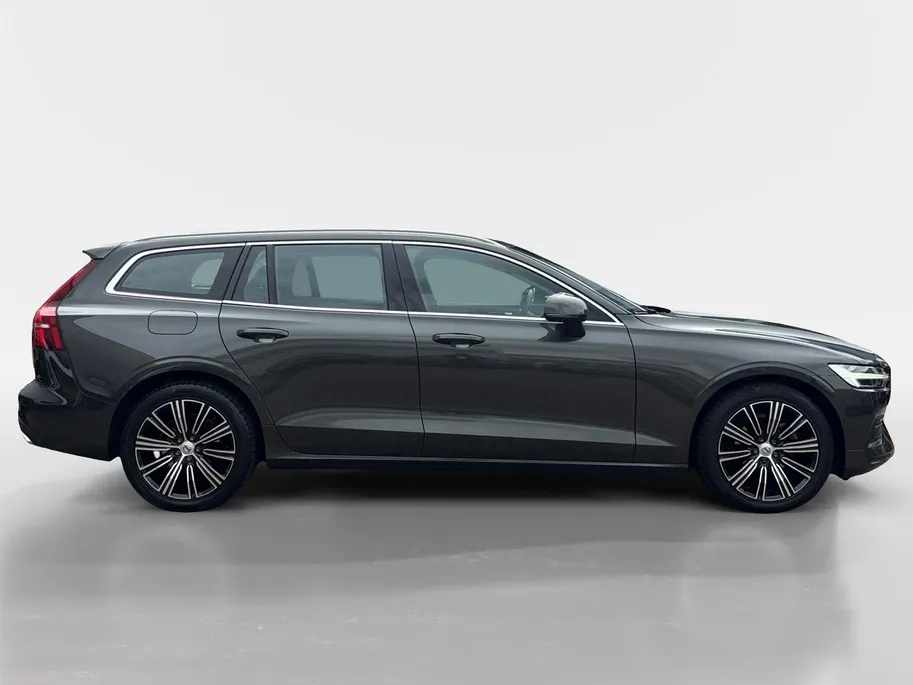 Volvo V60 2.0 B4 Core | Achteruitrijcamera | Elektr. Achterklep | Lederen bekleding | Geheugen stoelen | Dodehoek detectie | 12 maanden garantie! |
