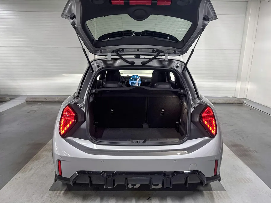 MINI Cooper 3-deurs Cooper C John Cooper Works