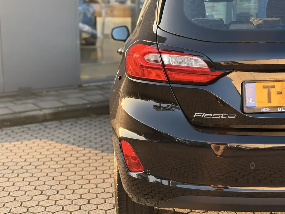 Ford Fiesta 1.0 EcoBoost Hybrid Titanium WINTER PACK | KEYLESS ENTRY | PARKEER SENSOREN ACHTER | APPLE CARPLAY / ANDROID AUTO