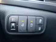 Hyundai i20 1.0 T-GDI Premium | Adaptive Cruisecontrol | Climate Control | Dodehoekdetectie | Stoel&Stuurwielverwarming | Camera | Parkeersensoren | Apple Carplay&Android Auto | BOSE Audio | 16' Lichtmetaal |