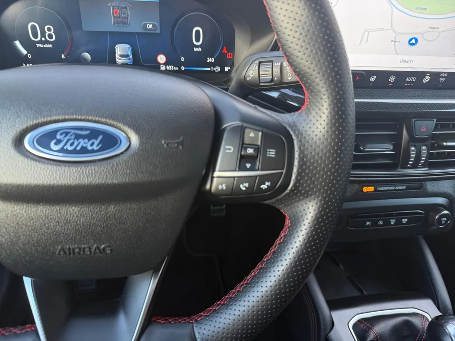 Ford Focus Wagon 1.0 EcoBoost Hybrid ST Line X | NL Auto | Volledig dealeronderhouden | Winter Pack | Driver Assistance Pack | Apple Carplay & Android Auto |