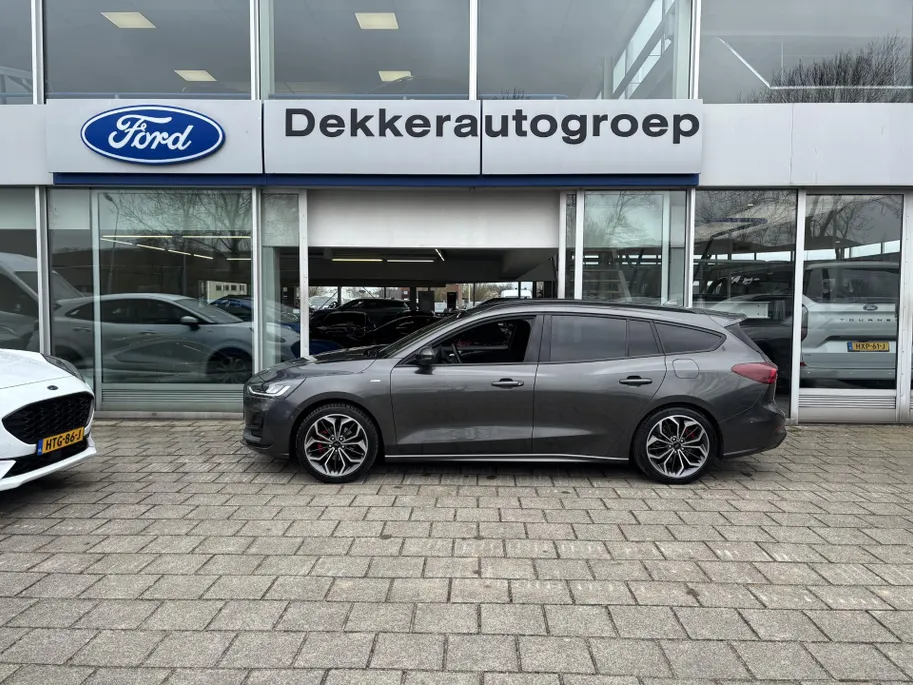 Ford Focus Wagon 1.0 EcoBoost Hybrid ST Line X