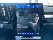 Renault Megane E-Tech comfort range iconic 60 kWh | Stuur & Stoelverwarming | Elektrische Stoelverstelling | Sfeerverlichting | Apple Carplay & Android Auto | Harman & Kardon Audio | Camera | Navigatie | Parkeersensoren | Rijdende Demo