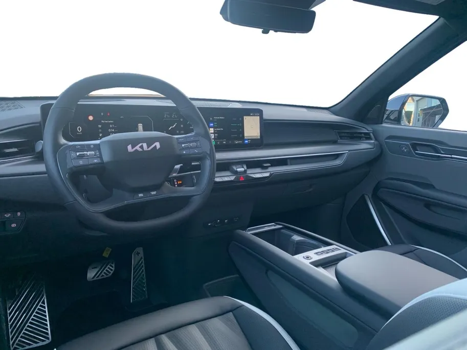 Kia EV9 GT-Line AWD 99.8 kWh | Demo | Stoelverwarming + ventilatie v + a| Navigatie | Schuifdak | Head up display