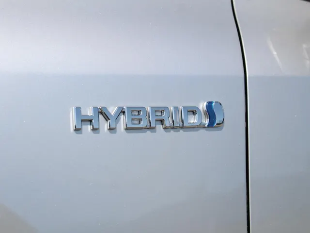 Suzuki Swace 1.8 Hybrid Style | Carplay/Android Auto | Adap Cruise | Camera | Clima | Lm-Velgen