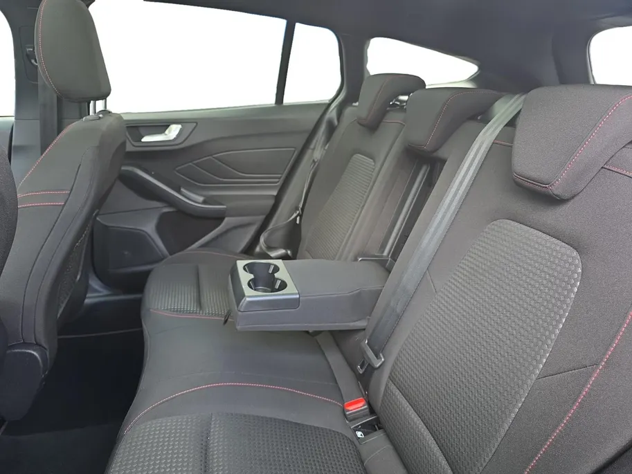 Ford Focus Wagon 1.0 EcoBoost Hybrid ST Line X | Automaat! | Panoramadak | Adapt. Cruise Control | Winterpakket | Android Auto/Apple Carplay | Achteruitrijcamera | 12 maanden garantie! |