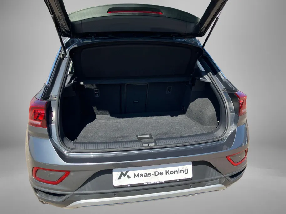 Volkswagen T-Roc 1.0TSI/110PK Life Business · Navigatie · Apple/Android Car Play · Stoelverwarming · Garantie t/m 06-06-2027 of 100000km.