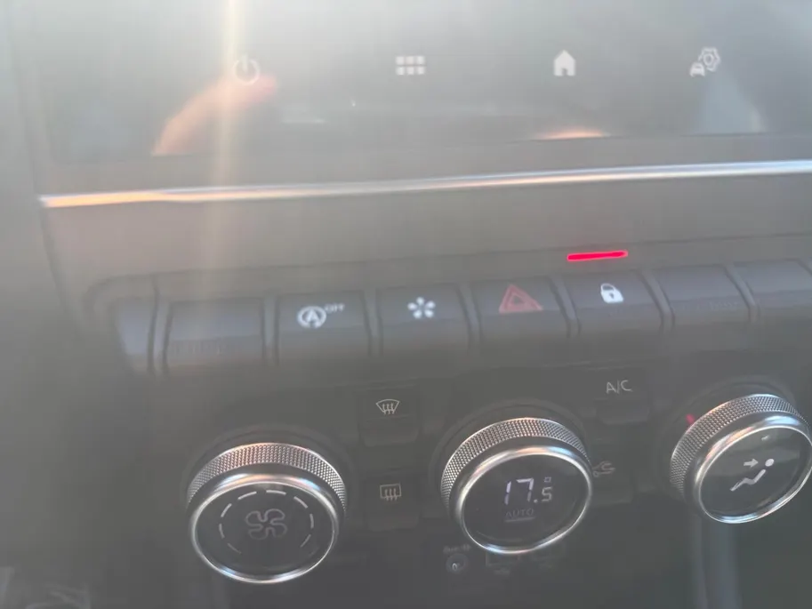 Renault Captur 1.0 TCe 100 Intens | Trekhaak | Camera | Navigatie | Cruise Control | Climate Control | Parkeersensoren | Apple Carplay/Android Auto