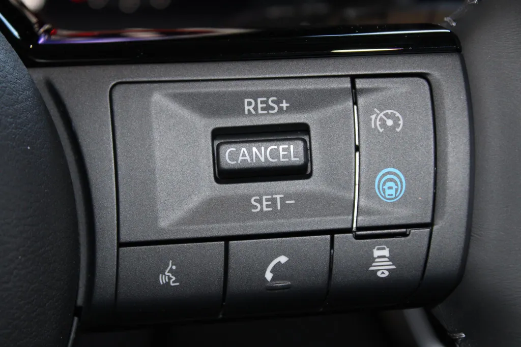 Nissan X-Trail 1.5 e-Power Tekna Plus *Nappa lederen bekleding*beidevoorstelen stoelgeheugen*Navigatie*Applecarplay&Androidauto*Head-up display*Climate controle*360grd amera*pdc voor en achter*