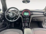 MINI Cooper 1.5 Cooper Business Edition Automaat | Navi | Clima | Cruise Control | LM Velgen | LED-Koplampen