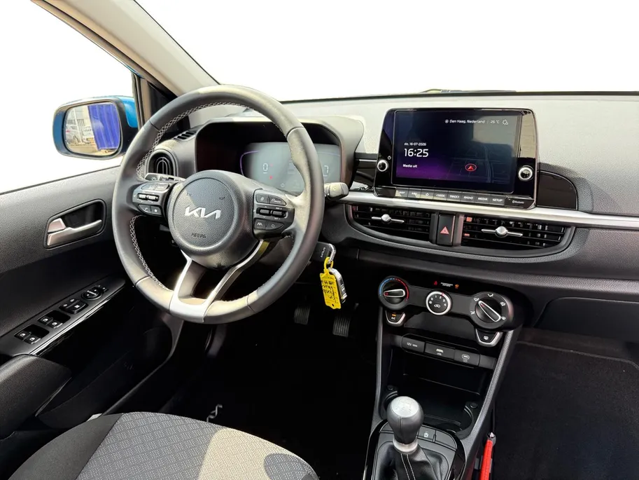 Kia Picanto 1.0 DPI DynamicLine 1e Eigenaar | Cruise control adaptief en stuurhulp | Camera | Navigatie | Carplay & Android Auto | Fabrieksgarantie tot 5-2-2032 + 3x 1 jaar* | NAP