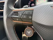 CUPRA Leon 1.5 TSI e-Hybrid DSG-autom. Business elektr. WLTP tot 130km | Camera | Stoel/Stuurverwarming | Adaptief Cruise Control | Dodehoek Detectie | Climate Control | DAB | Navigatie | Full Led | Keyless