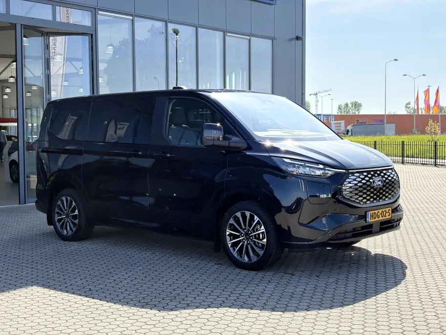Ford Tourneo Custom E-Tourneo 340 L1H1 Titanium X 65 kWh | 8 persoons | PANORAMADAK | LUXURY PACK
