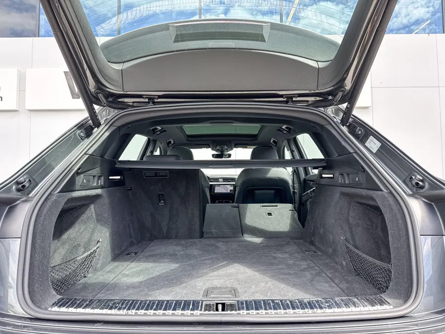 Audi e-tron 55 quattro S edition 95 kWh