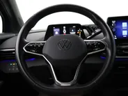 Volkswagen ID.4 Pro Business Advantage 77 kWh 204pk · SOH 95,8% · Inklap. Trekhaak · Warmtepomp · Stuur- & Stoelverwarming · 20'Velgen · ACC · Apple/Android Car Play ·