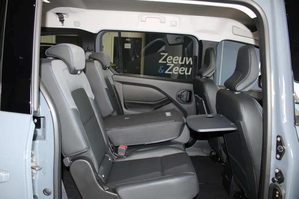 Nissan Townstar Evalia N-Connecta L2 45 kWh | €10.000,- registratie voordeel| 7-zitter| 5 jaar fabrieksgarantie | Apple carplay & Android auto | Zijschuifdeur | Stoelen uitneembaar | Multifunctioneel | Achteruitrijcamera | Cuise controle | Climate Controle | Bluetooth |