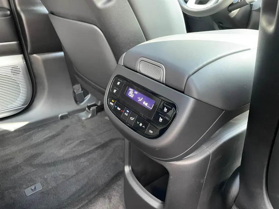 Hyundai IONIQ 9 Lounge AWD 7p. 110.3 kWh | Nieuw | Zeer compleet | Uit voorraad leverbaar | 600 km range | Matte lak | Hyundai Rotterdam - Noord |