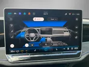 Volkswagen Passat Variant 1.5 eHybrid 272pk DSG R-Line Edition · Panoramadak · Inklap. Trekhaak · 360 Camera · Keyless · Matrix LED · Elek. Achterklep · Head-Up Display · Garantie t/m 13-11-2030 of 100.000km