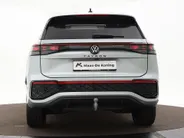 Volkswagen Tayron 1.5 272pk DSG eHybrid R-Line Edition · Panoramadak · 360 Camera · Wegklapbare Trekhaak · Stoelverwarming · Apple/Android Car Play · 20'' Inch · Garantie t/m 03-11-2029 of 100.000km