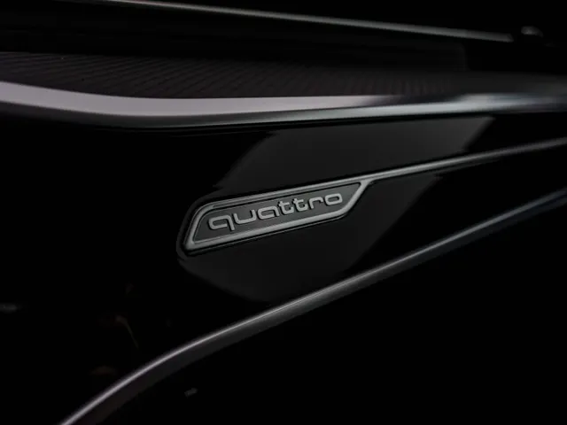 Audi RS6 Avant RS 6 TFSI quattro