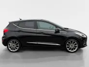 Ford Fiesta 1.0 EcoBoost Vignale | Adaptieve Cruise Control | Dodehoek Detectie | Winter Pack | B&O Audio | Lederen Bekleding | Apple/Android Carplay |