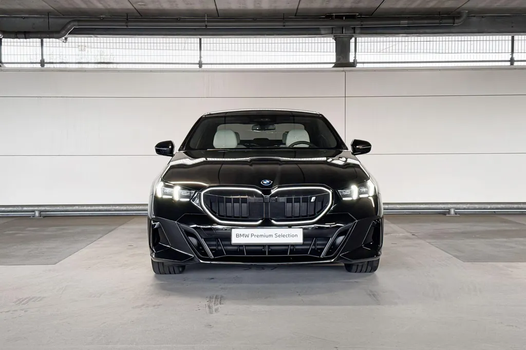 BMW i5 Sedan xDrive40 84 kWh