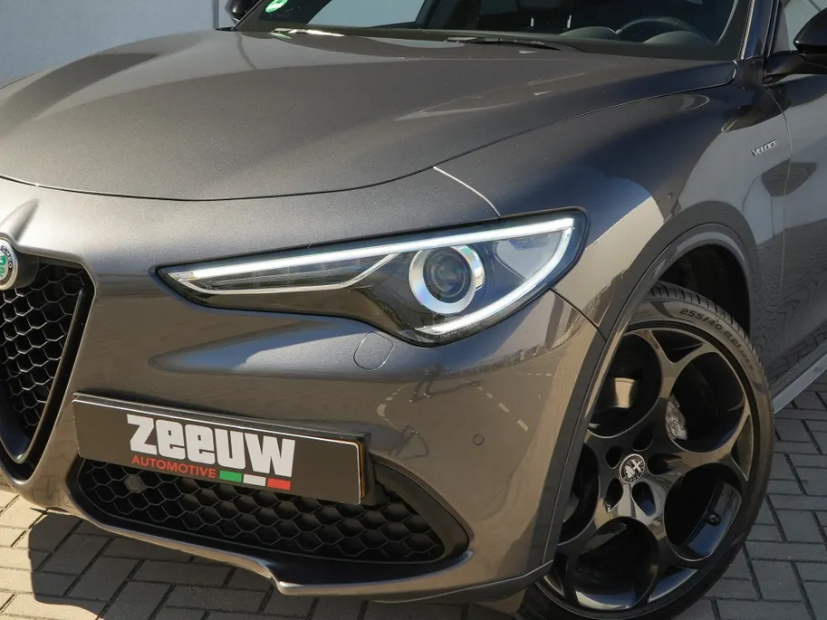 Alfa Romeo Stelvio 2.0 Turbo 280 PK AWD Veloce | Navi | Carplay | Harman | Trekhaak