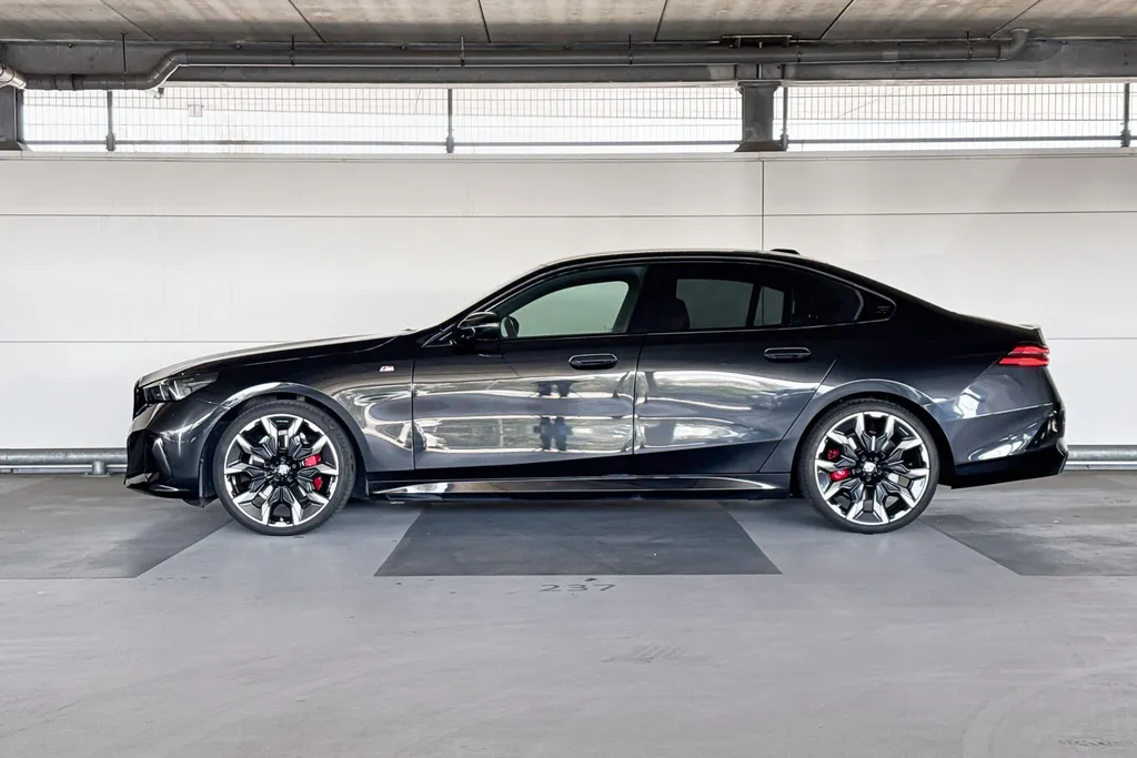BMW 5 Serie Sedan 520i M-Sport Pro