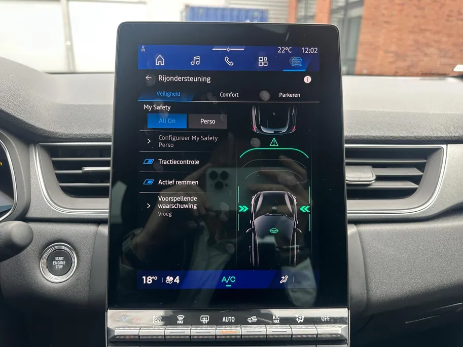 Renault Symbioz 1.6 E-Tech full hybrid 145 techno | Camera | Climate & Cruise Control | Draadloze Telefoonlader | Sfeer Verlichting | Draadloze Apple Carplay & Android Auto | 12 Maanden BOVAG Garantie