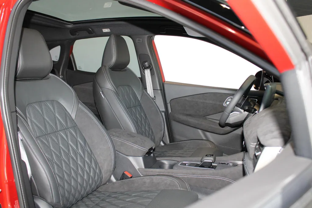 Nissan QASHQAI 1.3 MHEV Xtronic Tekna Plus | Nappa lederen bekleding | 20Inch lm wielen | Navigatie | Apple carplay & Android auto | Stoelgeheugen | 360grd camera | Stoel-, stuur- en voorruit verwarming | Climate controle|