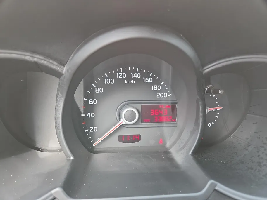 Kia Picanto 1.0 CVVT ComfortLine | Unieke kilometerstand NAP | Parkeersensoren | 100% onderhouden | 12 maanden Bovag Garantie |
