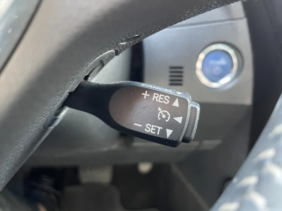 Toyota Auris 1.8 Hybrid CVT Active / Allseasonbanden / Climate en cruisecontrol! /