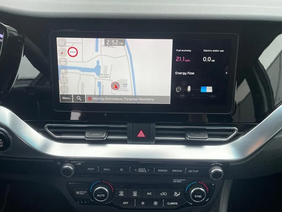 Kia Niro 1.6 GDi Hybrid DynamicPlusLine | Navigatie | Climate control | Stoel + Stuurverwarming | Parkeercamera | Parkeersensoren
