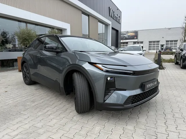 Toyota C-HR+ Executive AWD 77 kWh | Executive Plus Pack |