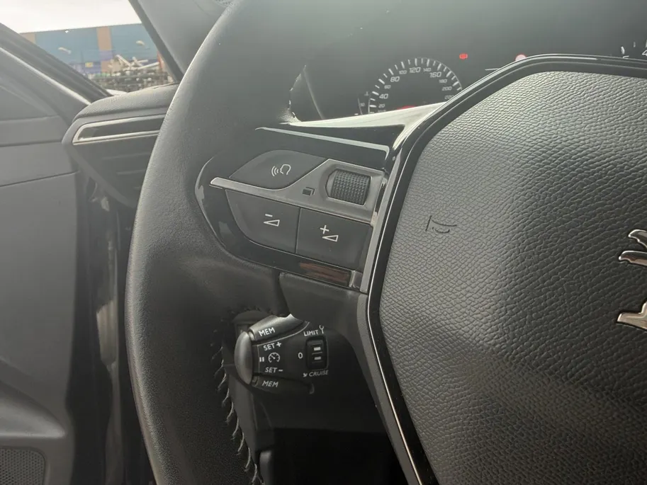 Peugeot 208 1.2 PureTech Active | AUTOMAAT | CARPLAY | CLIMATE / CRUISECONTROL | 12 Maanden garantie!