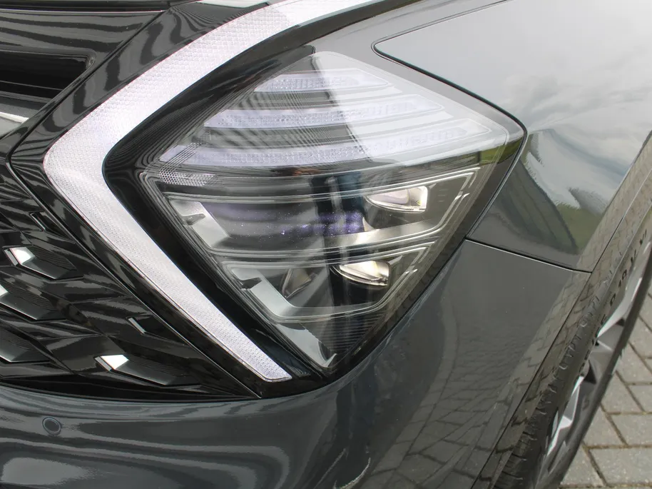 Kia Sportage 1.6 T-GDi Hybrid GT-Line | Stuur-/stoelverwarming | Elek. stoelverstelling + achterklep | Schuifdak | 18" LM | Cruise adapt. | Camera |