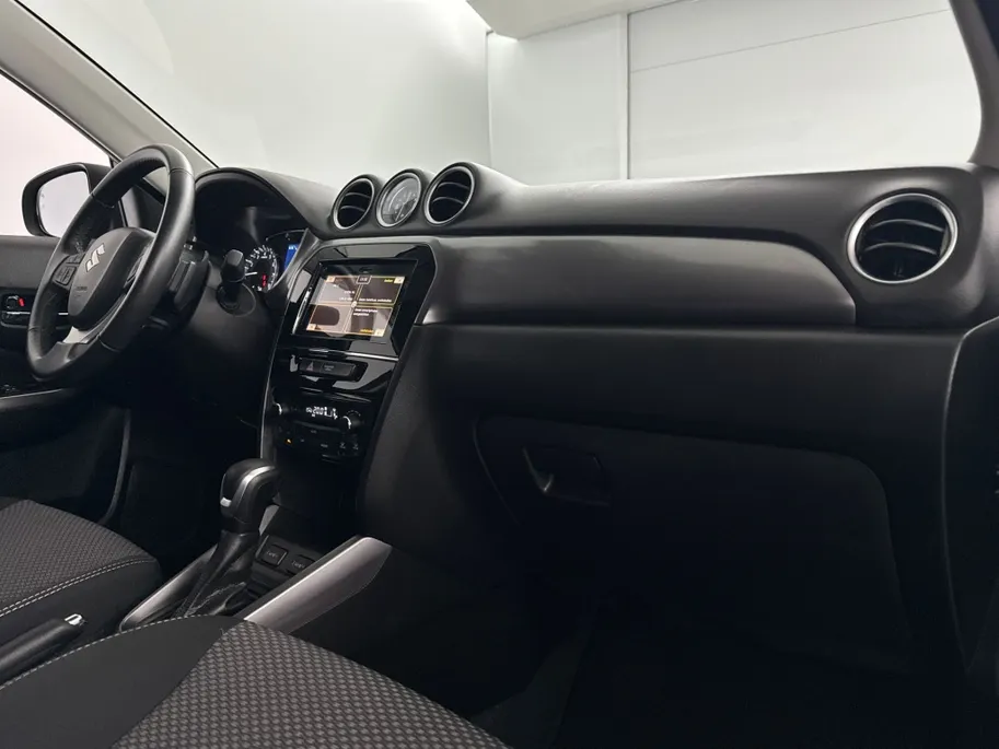 Suzuki Vitara 1.5 Select Hybrid Automaat | Navigatie | Adaptieve Cruise Control | Parkeercamera