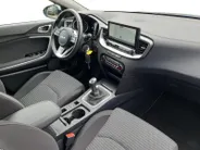 Kia Ceed Sportswagon 1.5 T-GDi DynamicLine | Navigatie | Camera | Apple Carplay / Android Auto | Parkeersensoren achter | Climate control |