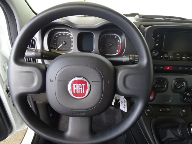Fiat Panda 1.0 Hybride City Life 5 zits