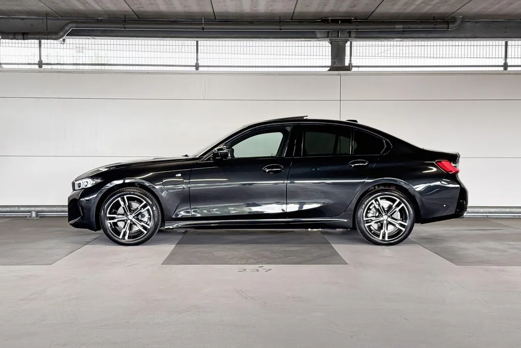 BMW 3 Serie Sedan 330e