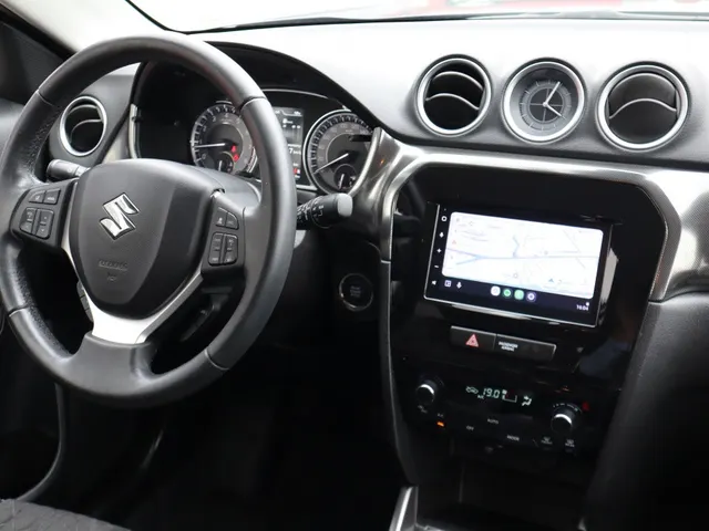 Suzuki Vitara 1.4 BoosterJet Style Hybrid Trekhaak | AdaptiveCruise | Carplay