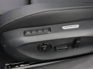 Volkswagen Passat Variant R-Line Edition 1.5 eHybrid 272 PK versn. DSG · Assistance Pakket Plus · Black Style Pakket Plus · Multimedia Pakket Plus · Trekhaak inklapbaar, met elektrische ontgrendeling, incl. Trailer Assist ·