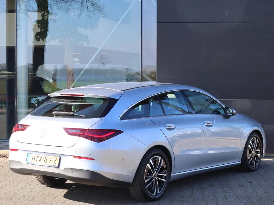 Mercedes-Benz CLA Shooting Brake 180 Star Edition l Keyless l Achteruitrij camera l Stoelverwarming