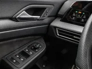 Volkswagen Golf 1.5 eHybrid 272pk DSG GTE · Panoramadak · Camera · Head-Up Display · ACC · Matrix LED · Optiekpakket Zwart · Garantie t/m 29-07-2030 of 100.000km