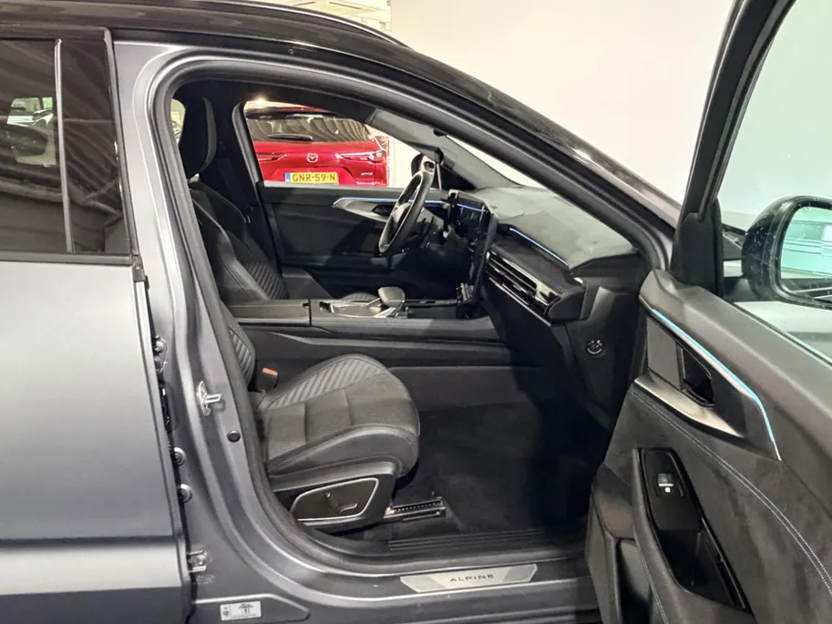 Renault Austral 200PK E-Tech Full Hybrid Esprit Alpine Automaat | 1e eigenaar | Google Navi | Camera | Adaptive Cruise Control | Climate Control | Elektrische Achterklep | Lichtmetalen Velgen | Parkeersensoren | Stoelverwarming | Stuurwielverwarming |