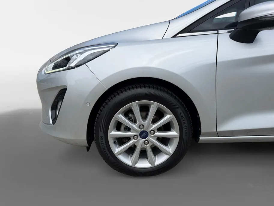 Ford Fiesta 1.0 EcoBoost Titanium |Apple Carplay/Android Auto| Trekhaak| Voorrutverwarming| 12 maanden Bovag garantie|
