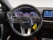 Kia Ceed Sportswagon 1.0 T-GDi DynamicLine | All-season banden | BTW-auto | Achteruitrijcamera | Parkeersensoren voor- en achter | Navi | Apple/Android Carplay | Cruise & Climate control | NAP